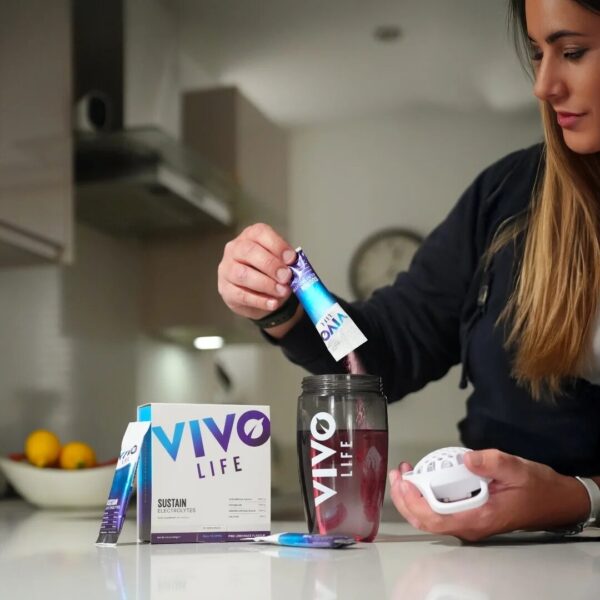 vivo-life-elektroliti-sustain-5 Vivo life Elektroliti Sustain - okus pink lemonade, 140 g (15 vrečk)